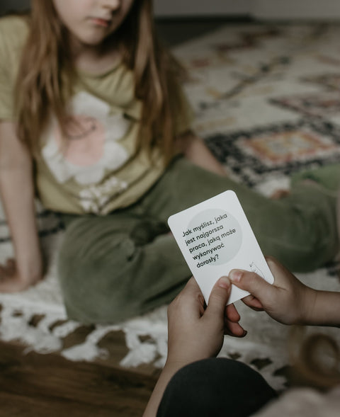 O nas kids — la version polonaise de notre jeu de conversation pour enfants.